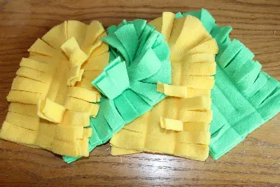 DIY Swiffer Duster Pads Hack