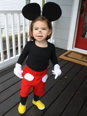 simple mickey mouse costume