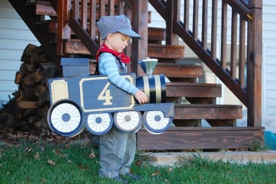 train costume diy